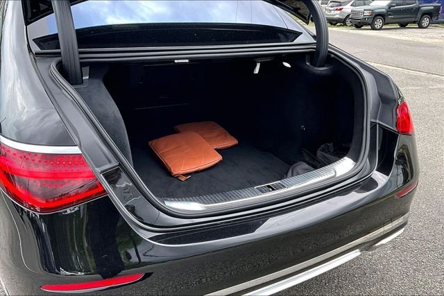 Used 2024 Brown Mercedes-Benz Maybach S 580 image 34