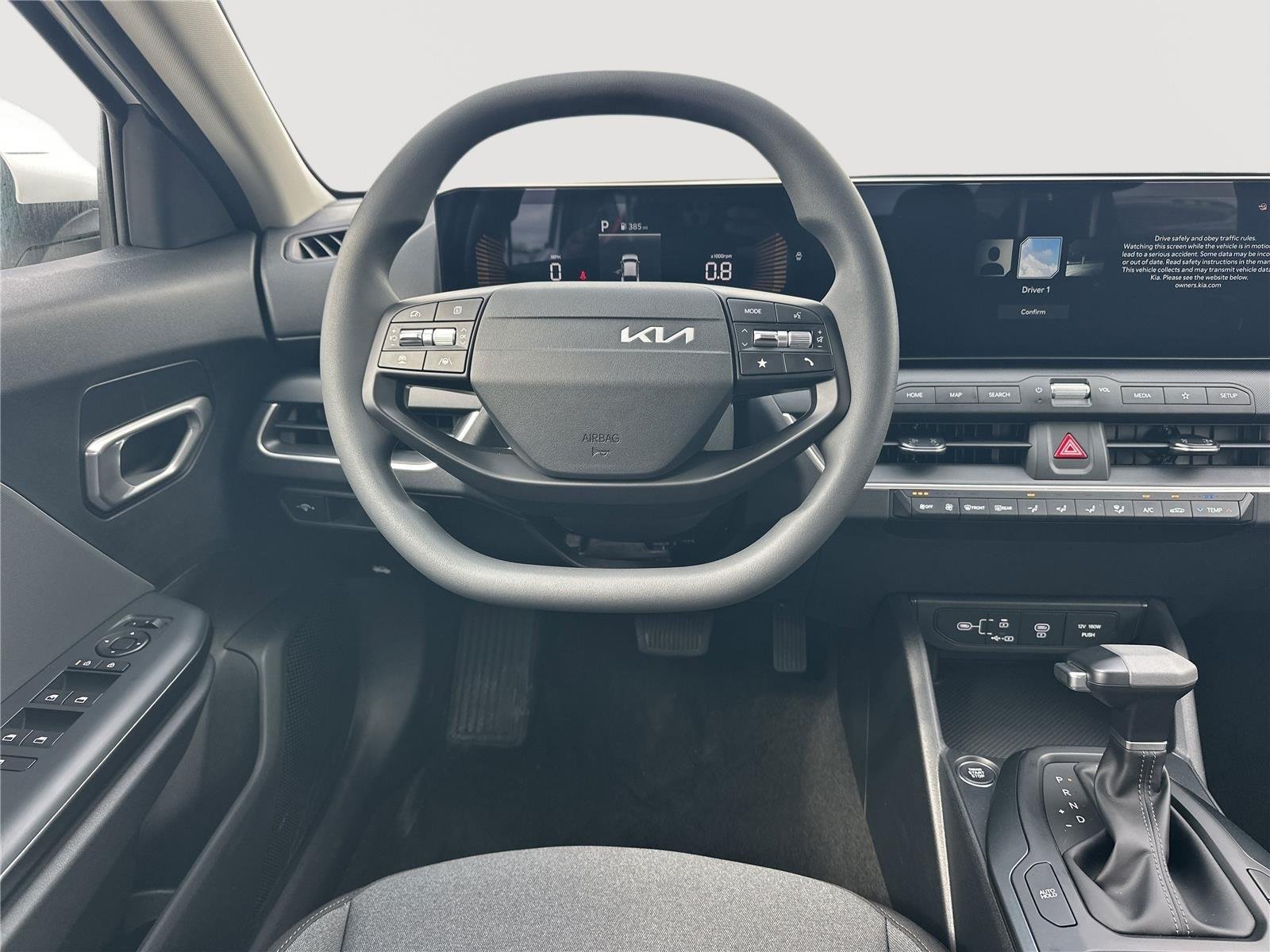 New 2025 Snow White Pearl Kia LX image 18