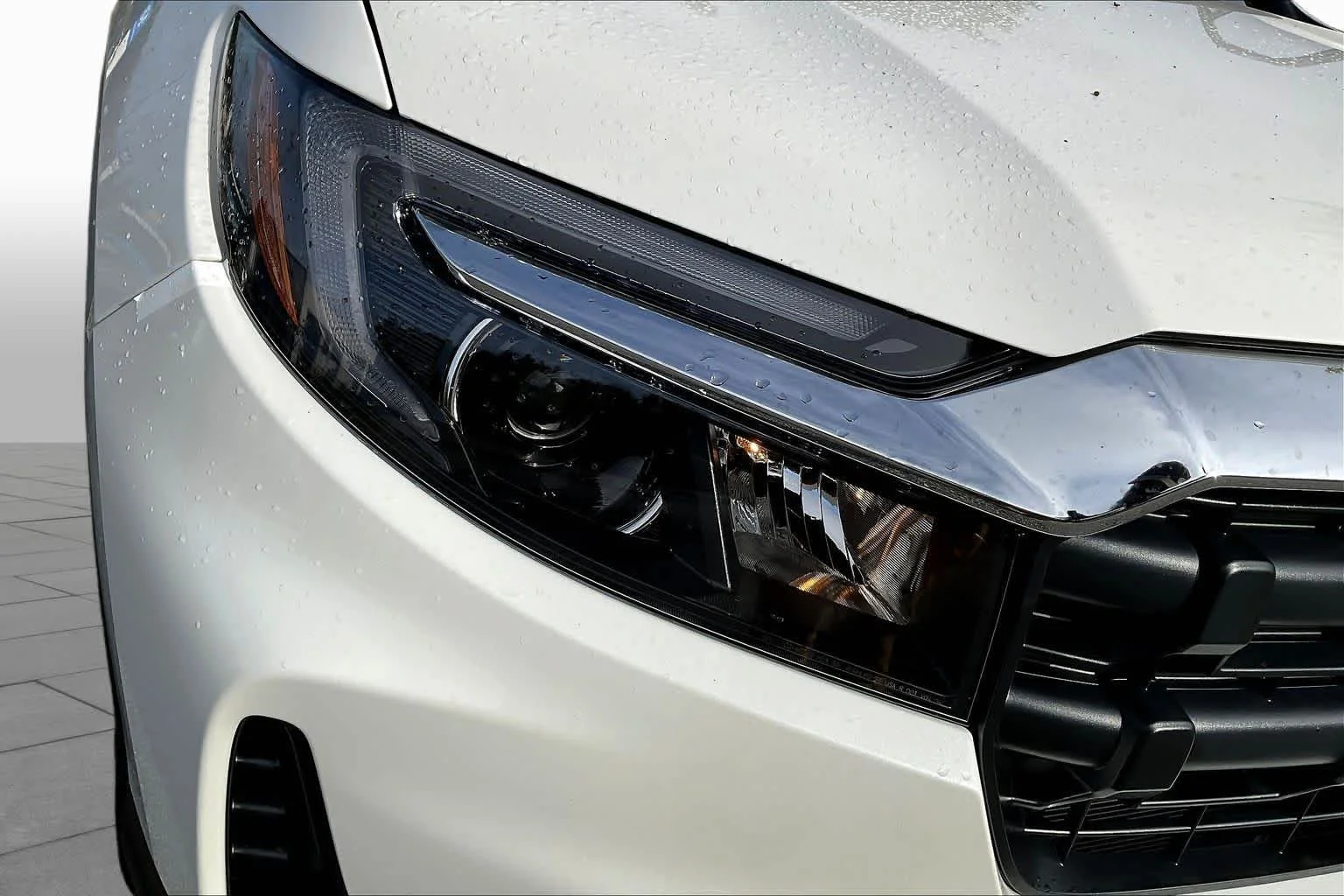 New 2026 Platinum White Pearl Honda RTL image 13
