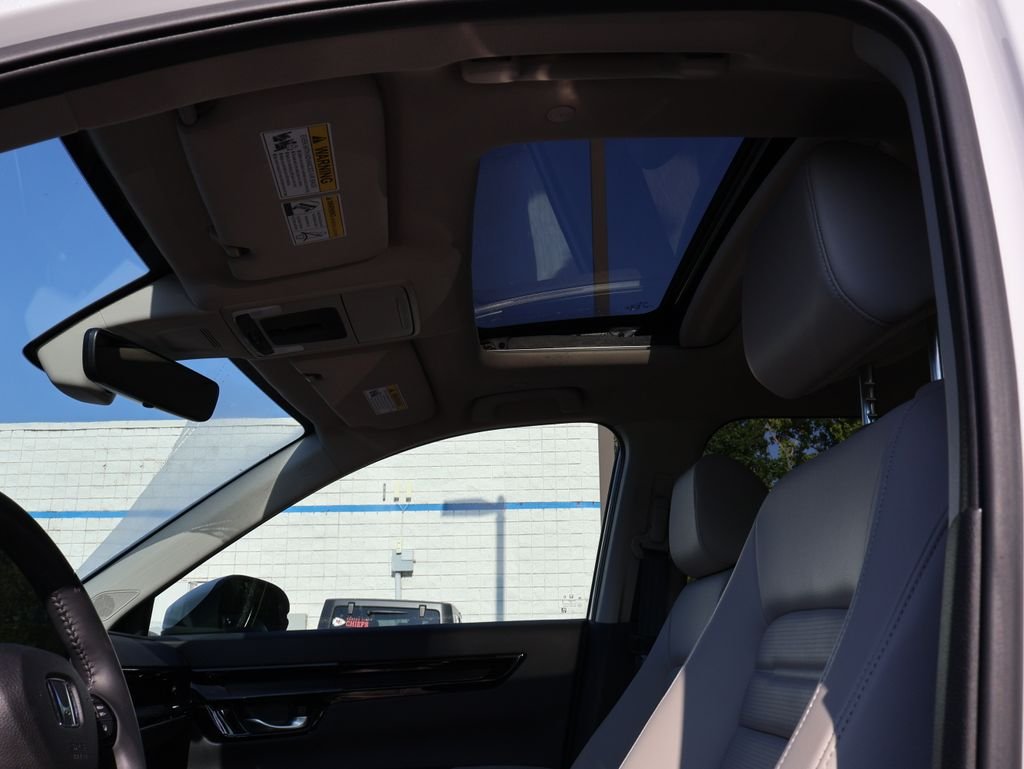 Used 2024 White Honda EX-L image 10