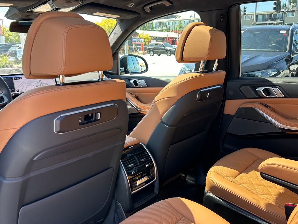 New 2027 Tanzanite Blue II Metallic BMW xDrive40i image 31