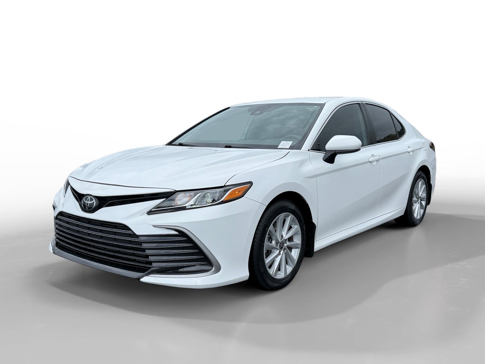 Used 2023 Ice Toyota LE image 1