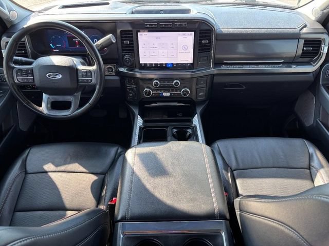 2024 Ford F-350 Super Duty Lariat - Photo 11