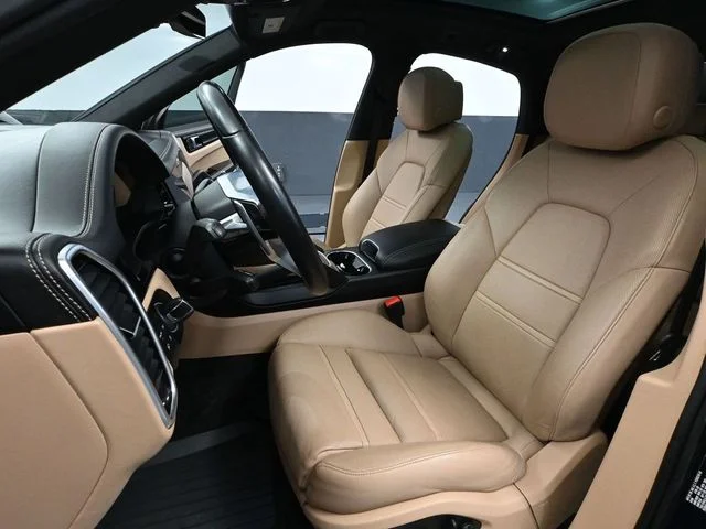 Used 2022 Blue Porsche Base image 19