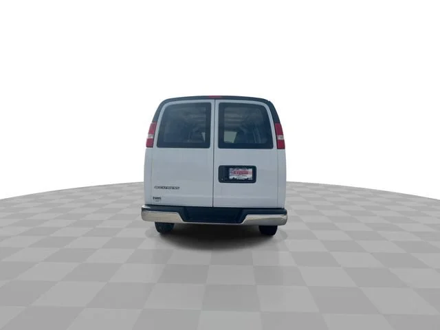 2026 Chevrolet Express Cargo Work Van - Photo 8
