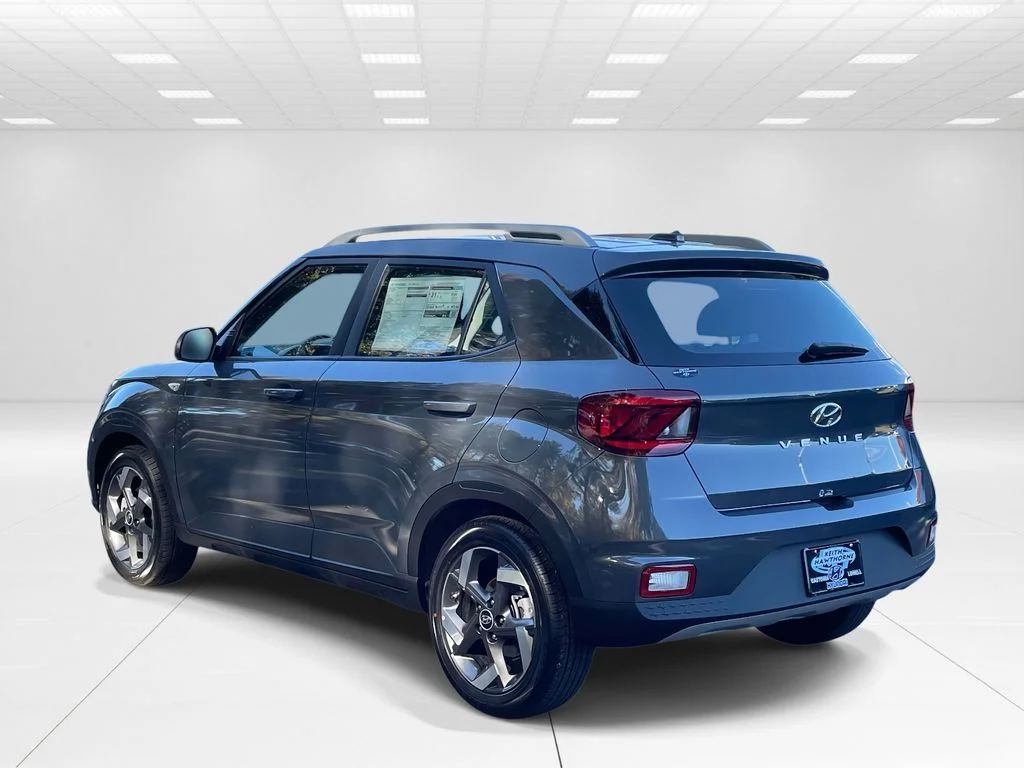 New 2026 Gray Hyundai SEL image 4