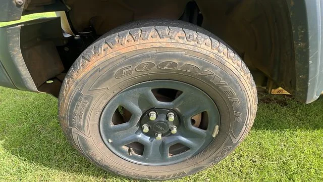 Used 2019 White Jeep Unlimited Sport image 9