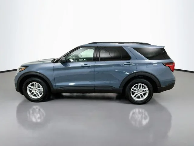 New 2027 Vapor Blue Metallic Ford Active image 4