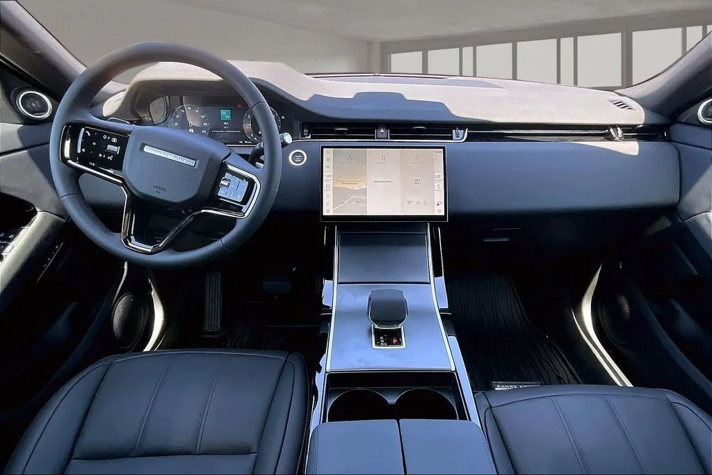New 2026 White Land Rover S image 5