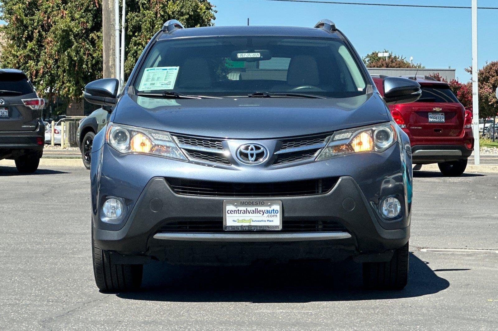 Used 2013 Shoreline Blue Pearl Toyota Limited image 8