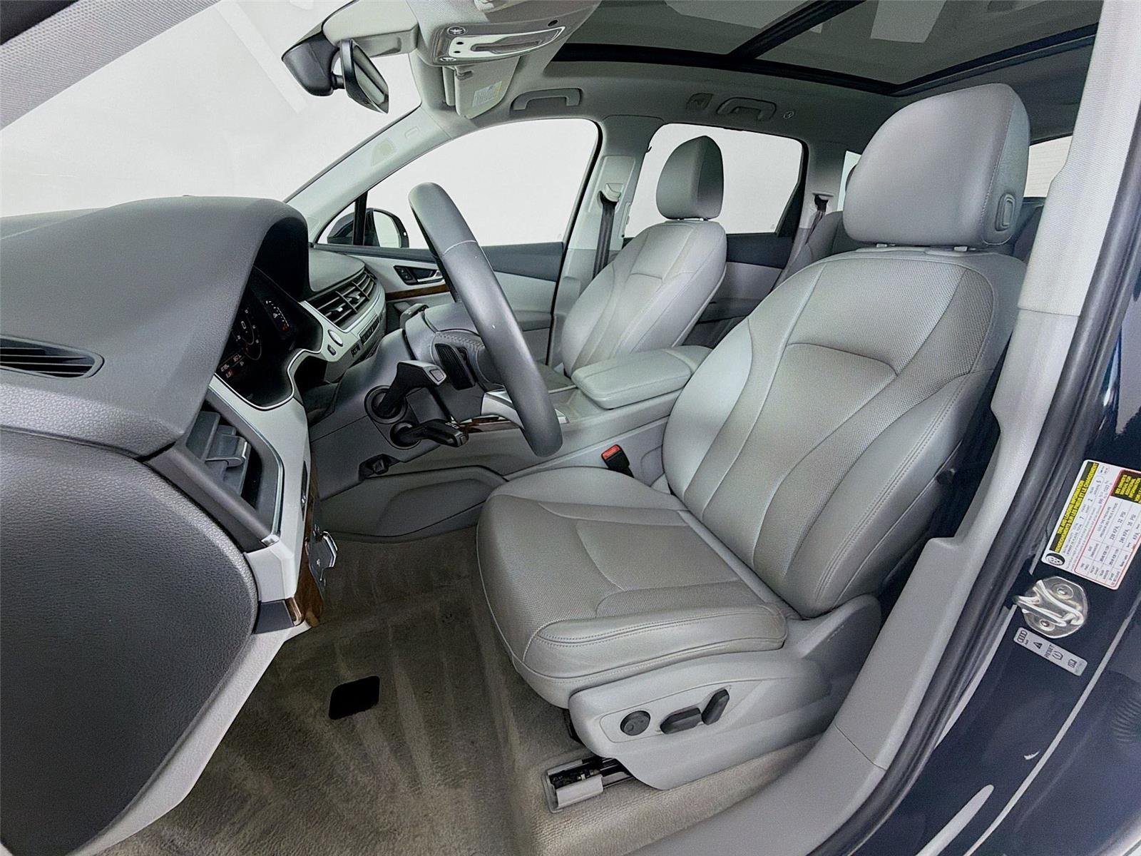 Used 2018  AUDI  image 5