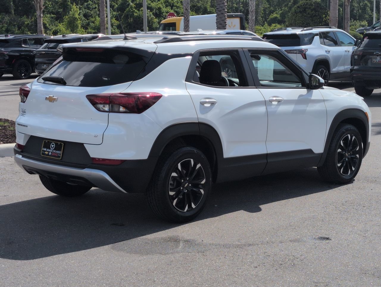 Used 2023 Summit White Chevrolet LT image 8