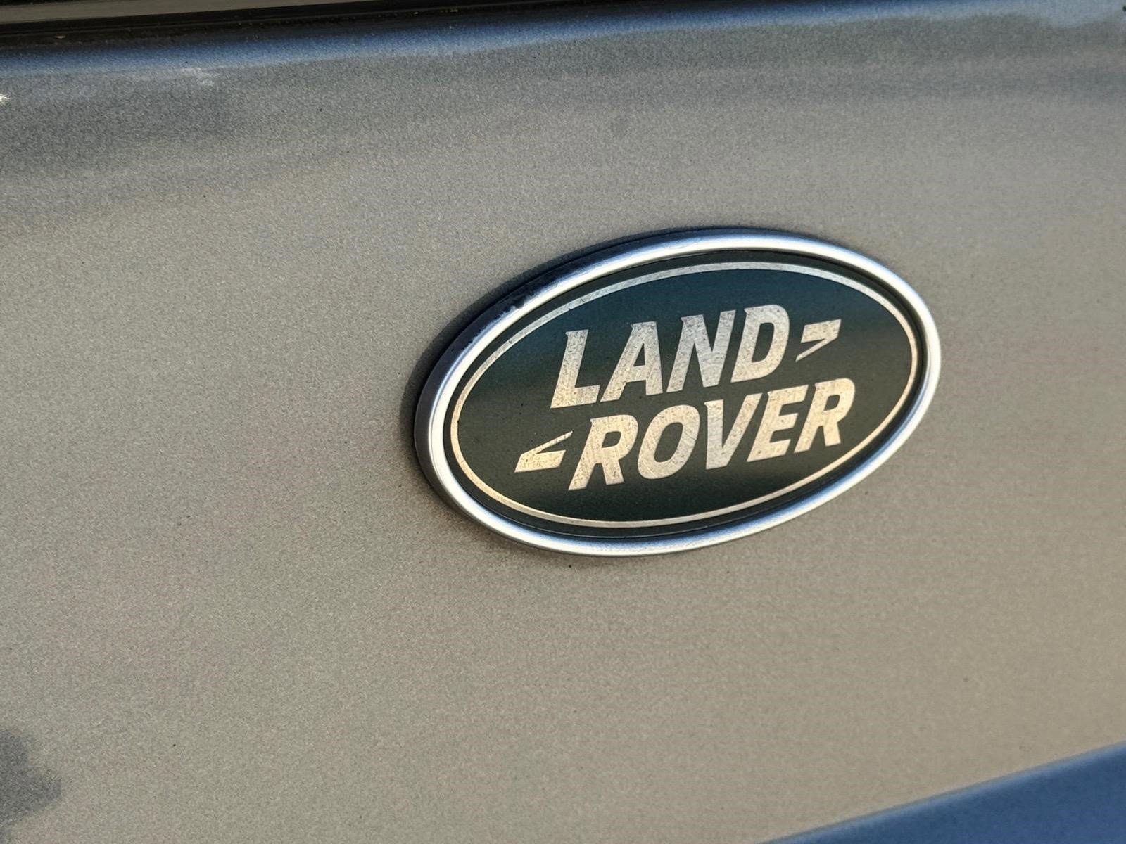 Used 2019  Land Rover Dynamic image 16