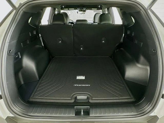 New 2026 Hyundai TUCSON XRT