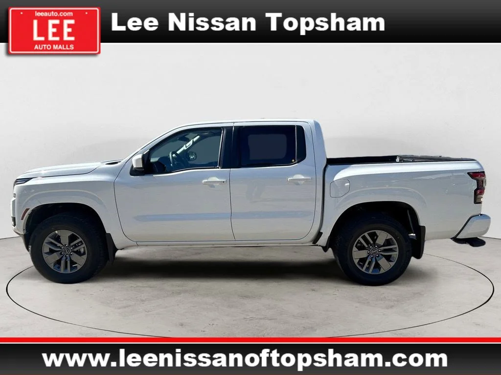 New 2026 Glacier White Nissan SV image 2