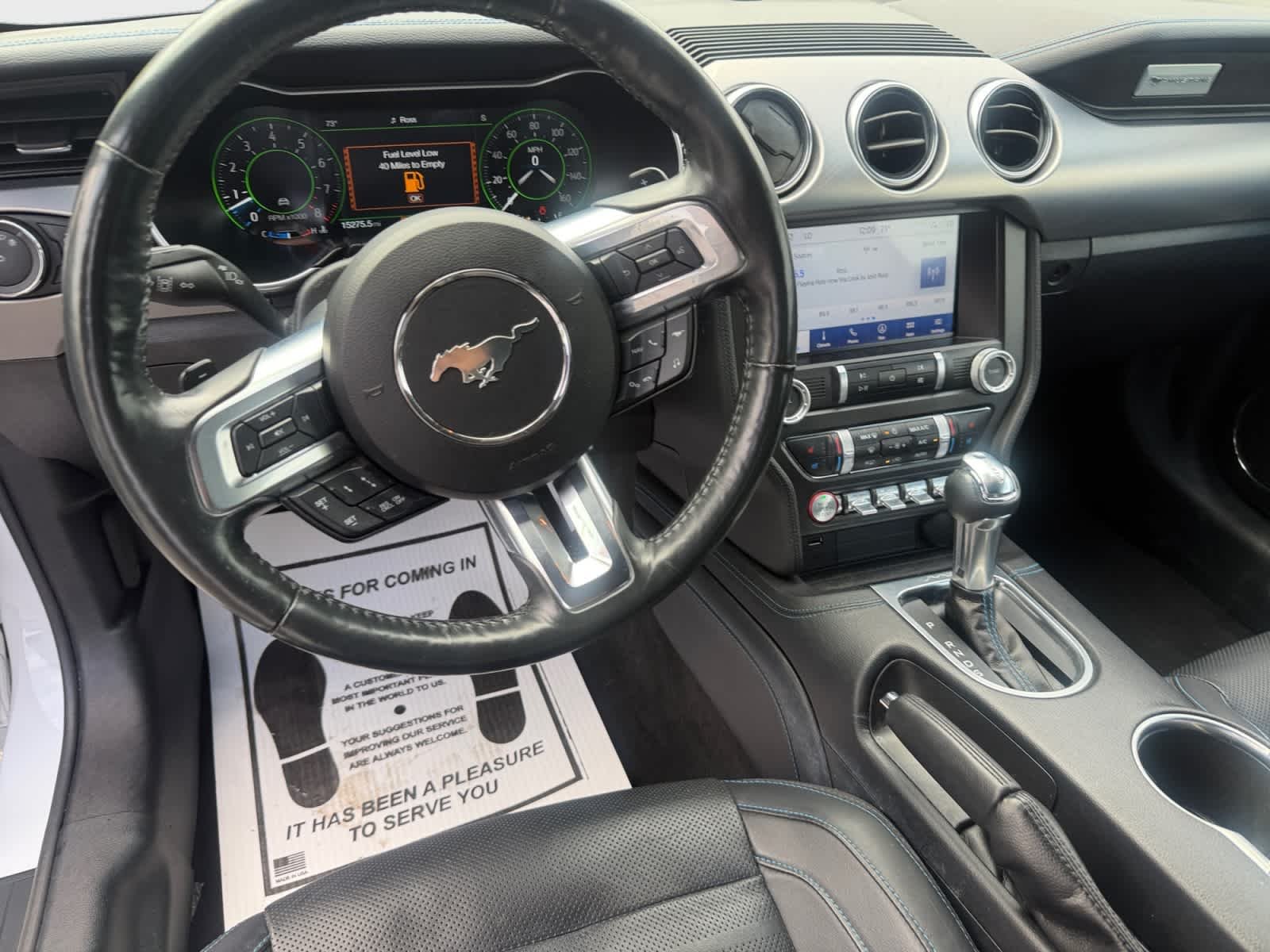 Used 2022 Oxford White Ford GT Premium image 14