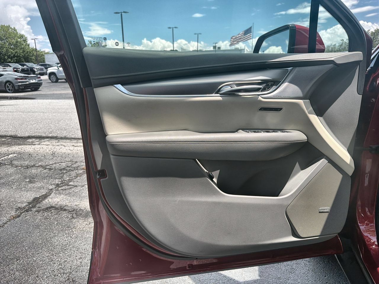 Used 2021 INFRARED TINTCOAT Cadillac FWD Premium Luxury image 18