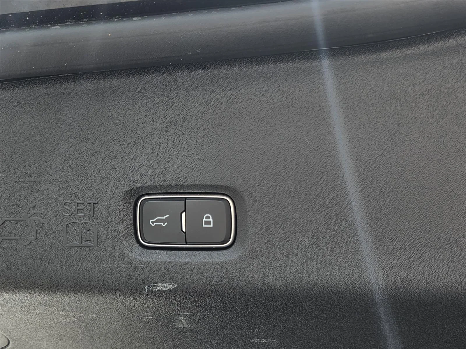 Used 2025 Agate Black Ford Active image 28