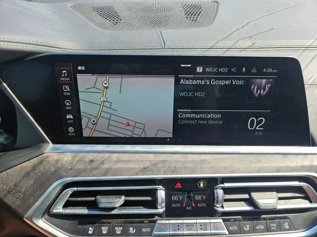 Used 2021 White BMW xDrive40i image 18