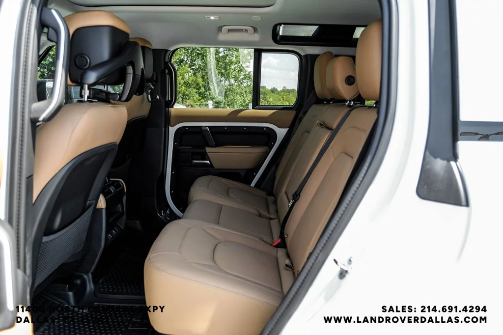 New 2026 Fuji White Land Rover S image 28