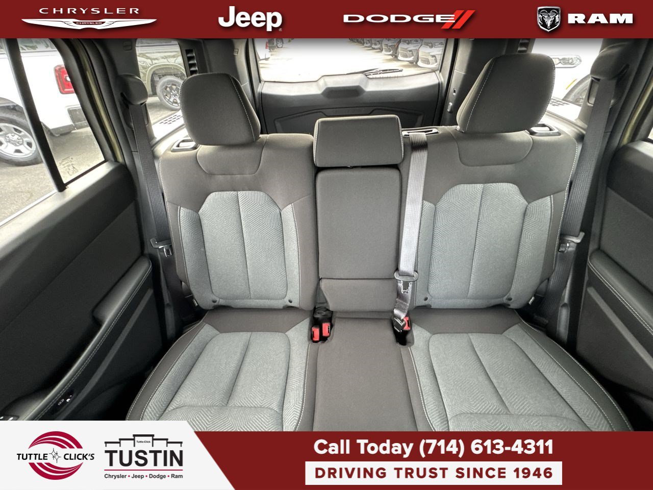New 2027 41 Paint Jeep Laredo image 5
