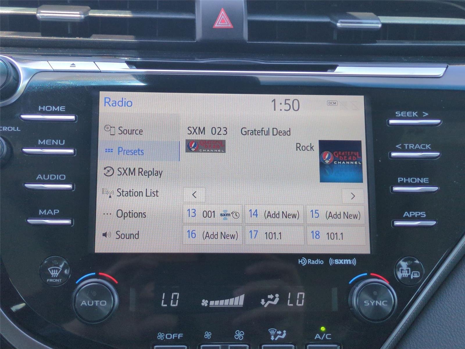Used 2019 Blue Streak/Midnight Black Metallic Toyota XSE image 25