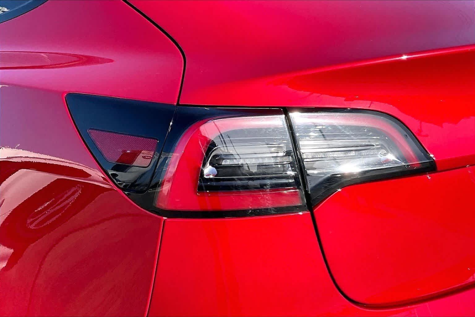 Used 2021 RED Tesla Long Range image 24