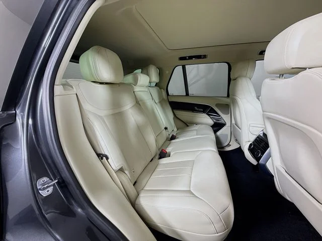 Used 2023 Gray Land Rover SE image 29