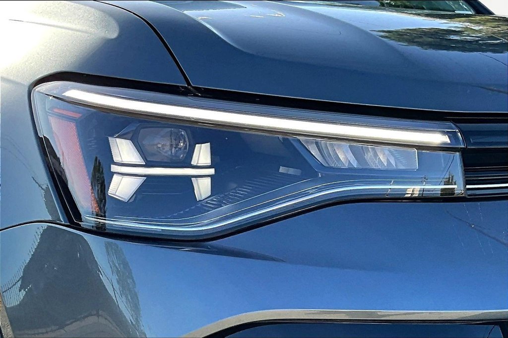 New 2027 Gray Volkswagen 1.5T S image 27