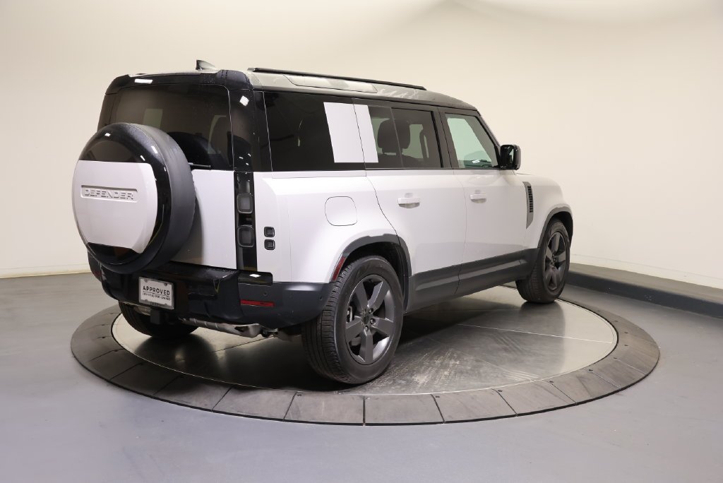 Certified Used 2026 Borasco Grey Metallic Land Rover S image 5