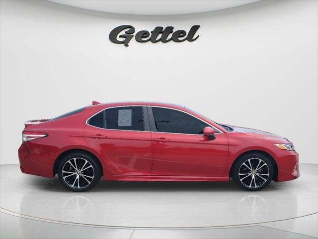 Certified Used 2020 SUPERSONIC RED Toyota  image 4