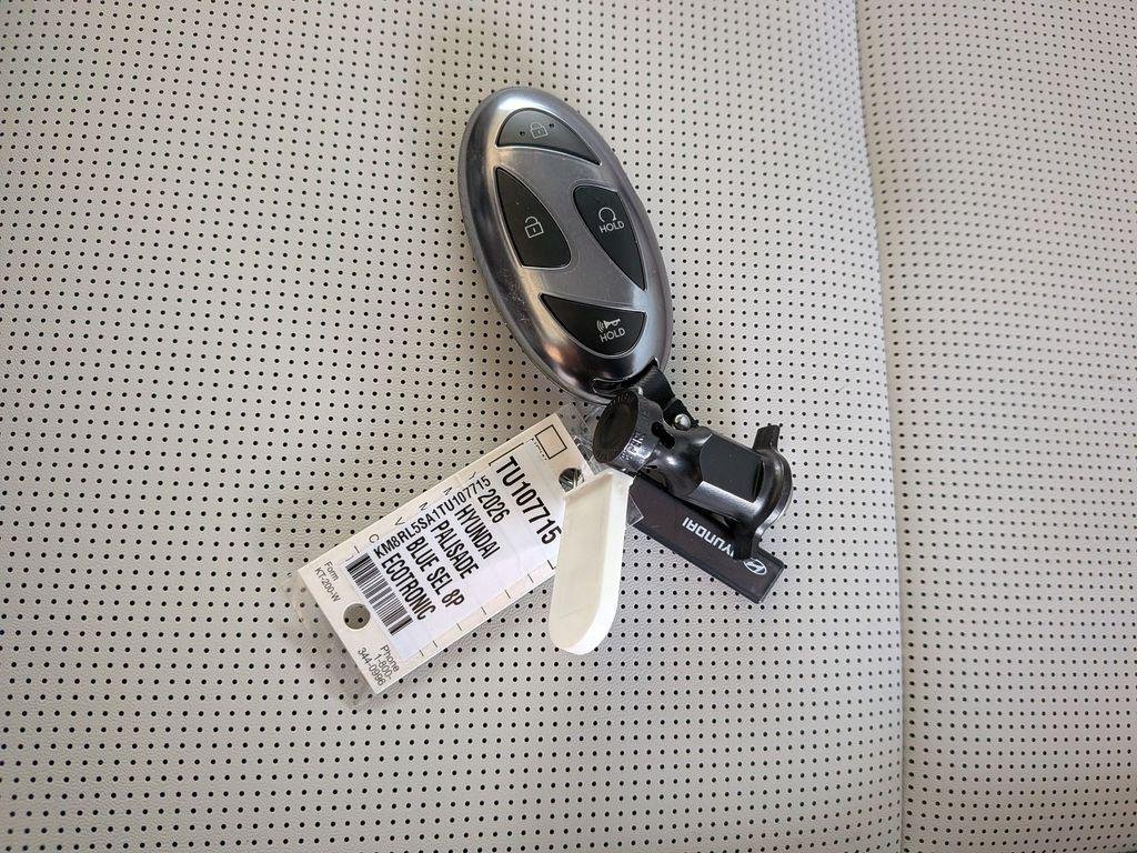 New 2026 Gray Hyundai Blue SEL 8P image 34