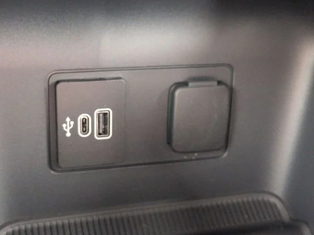 New 2026 Agate Black Metallic Ford Active 100A image 21