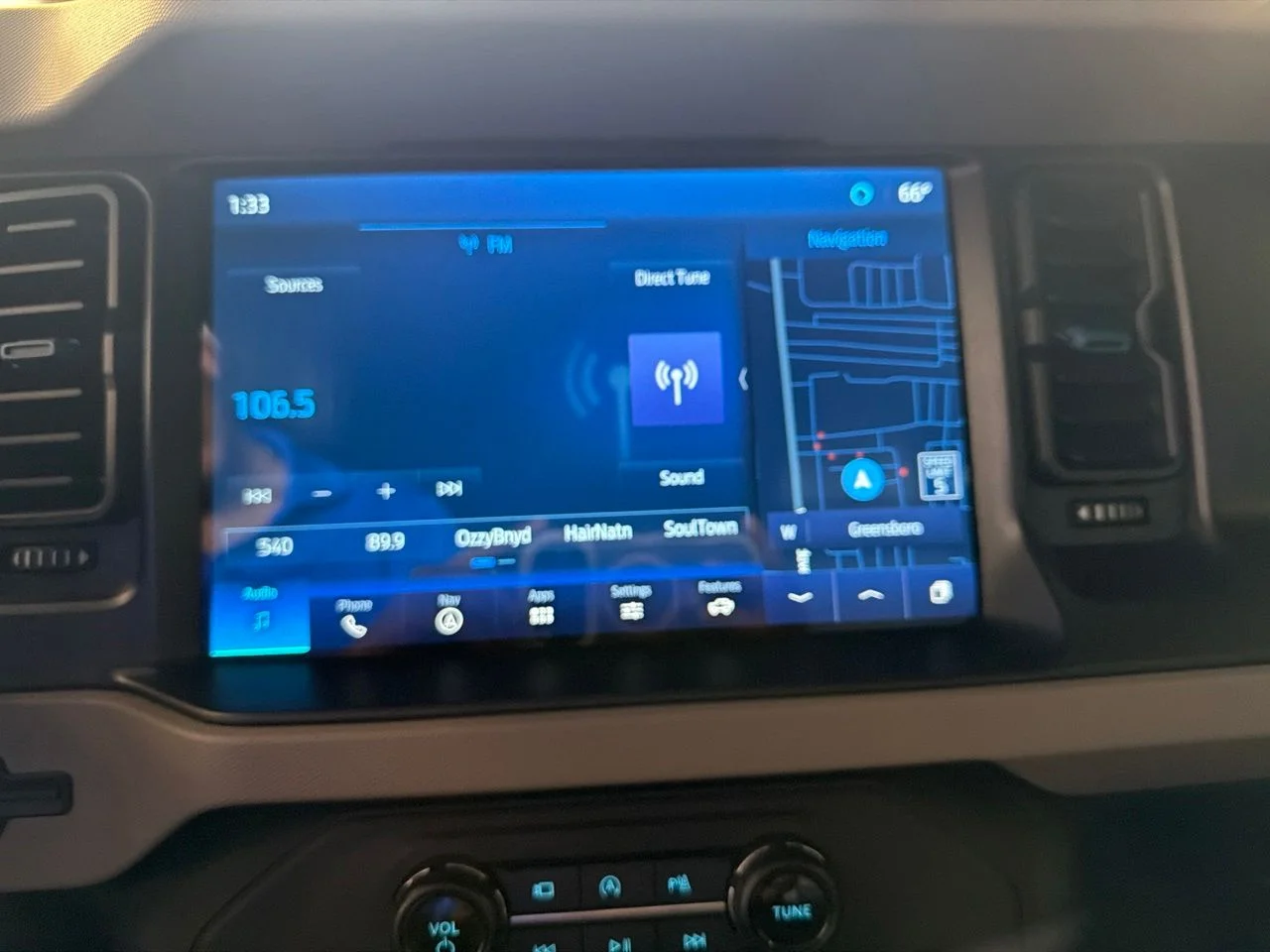 Used 2023 Gray Ford Wildtrak image 27