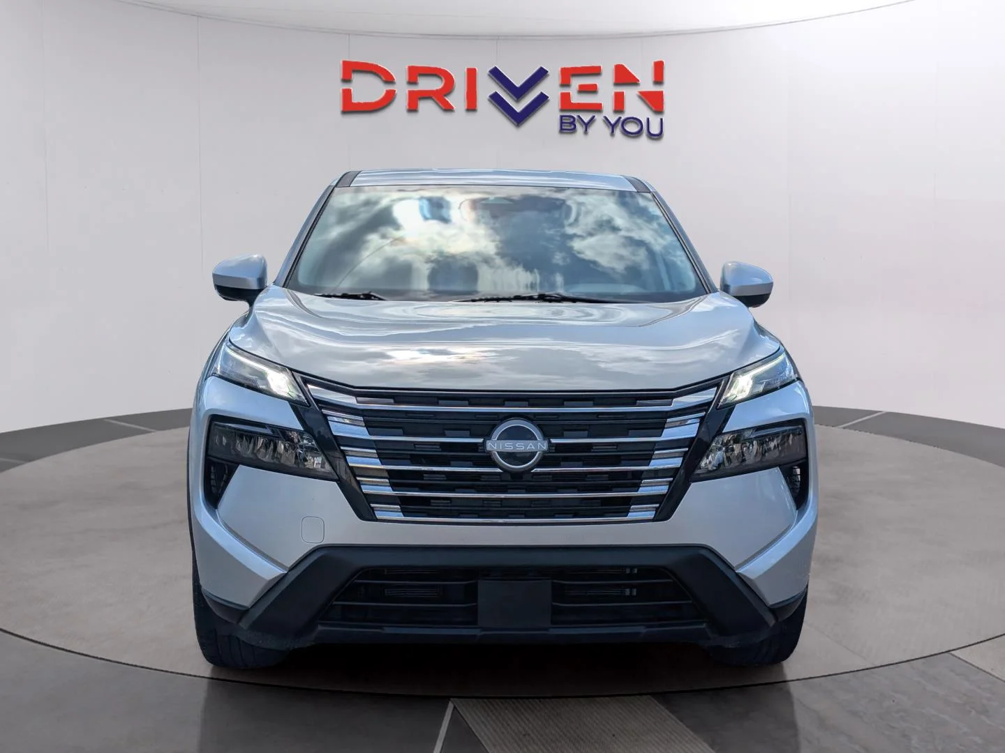 Used 2025 Brilliant Silver Metallic Nissan SV image 8