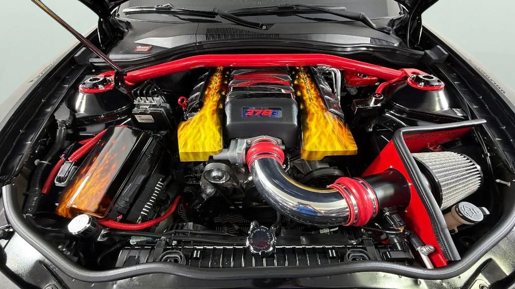 Used 2010 Black Chevrolet 2SS image 33