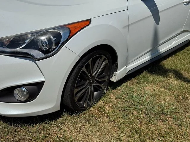 Used 2016 White Hyundai Turbo image 4