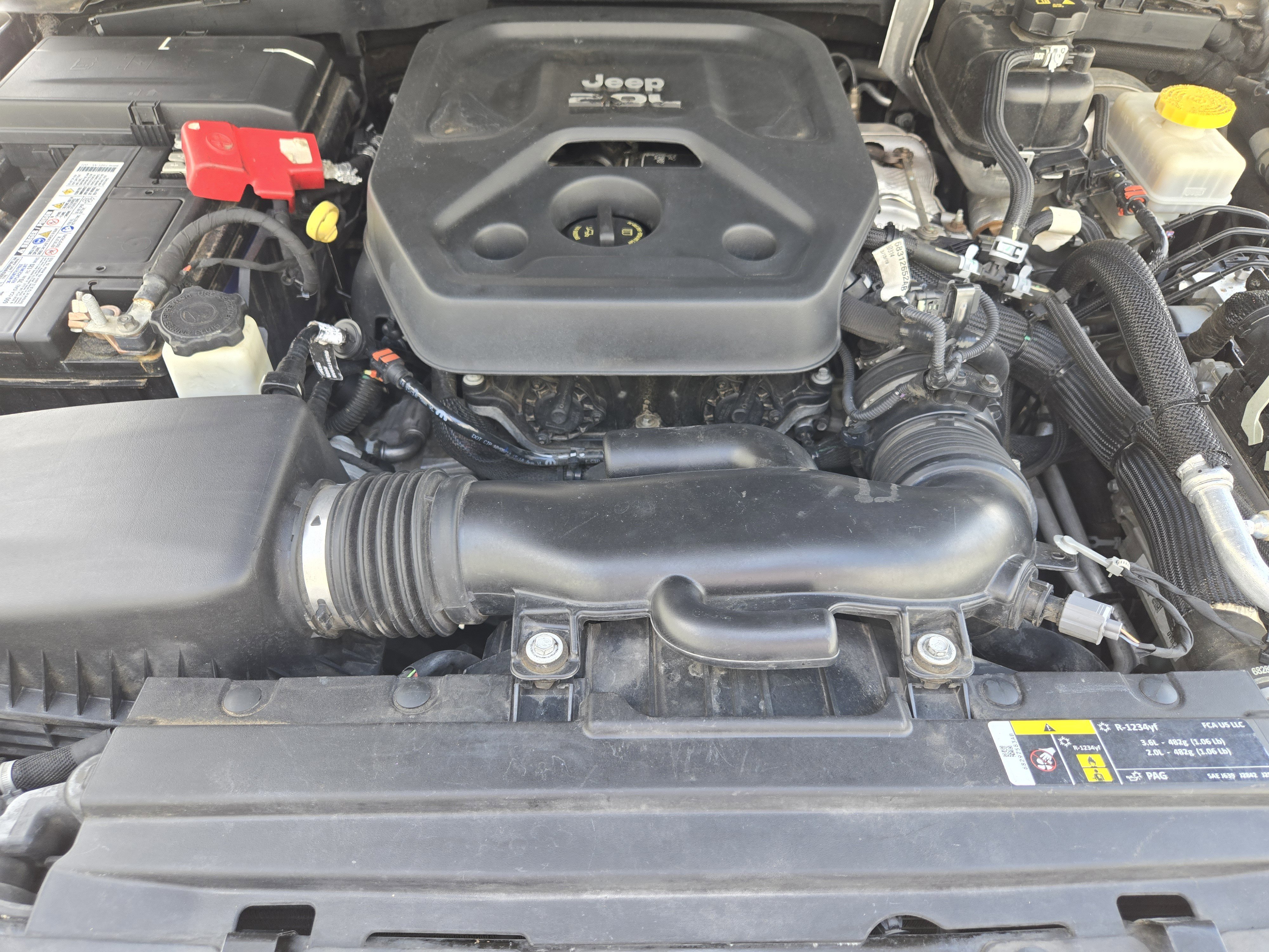 Used 2019 Granite Crystal Metallic Clearcoat Jeep Sport S image 31