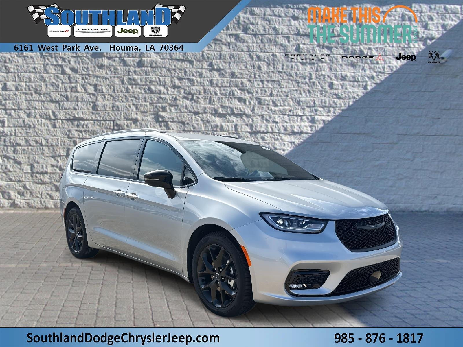 2026 Chrysler Pacifica Select