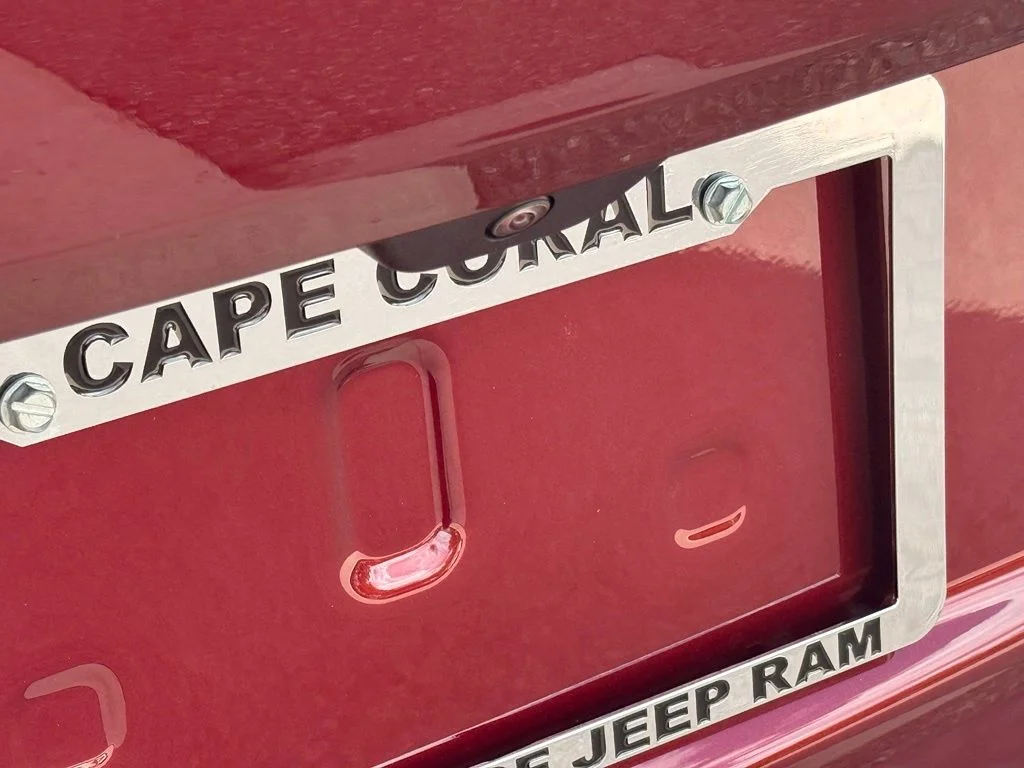 New 2026 Velvet Red Pearl-Coat Exterior Paint Jeep Limited image 33