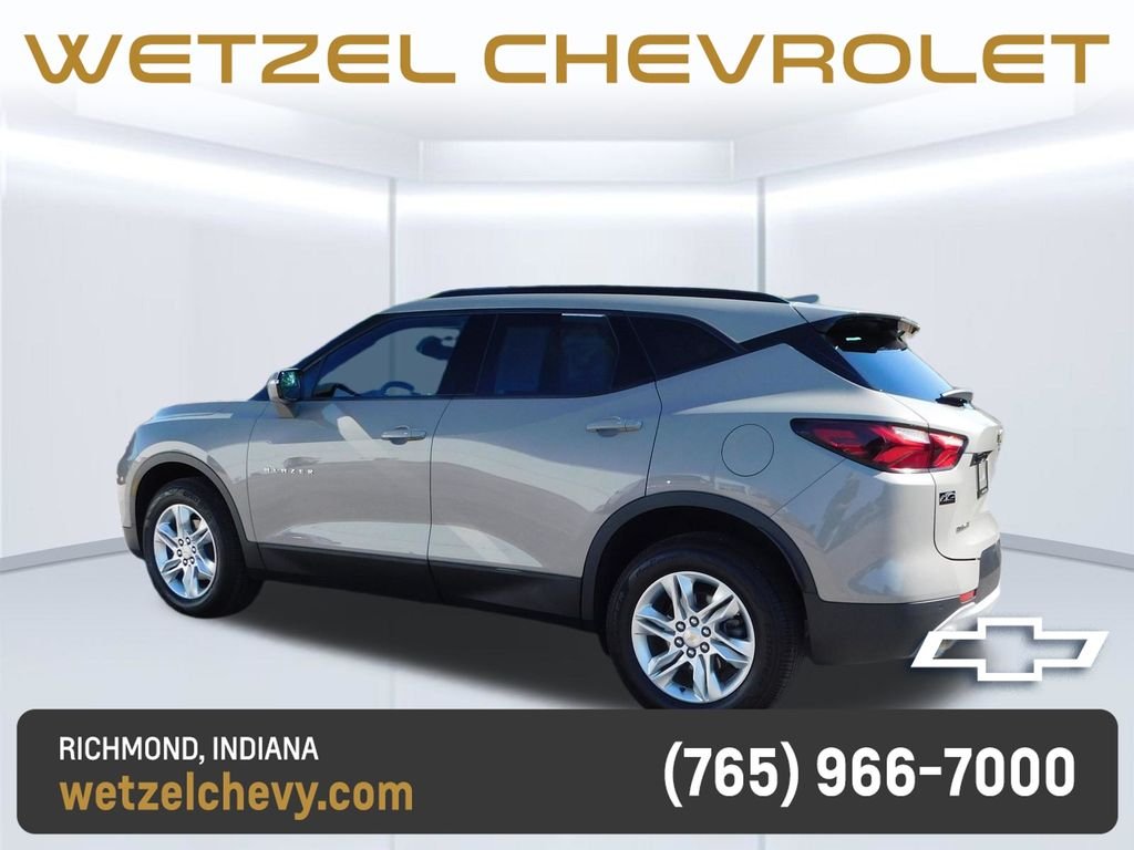 Used 2021 Gray Chevrolet LT image 5