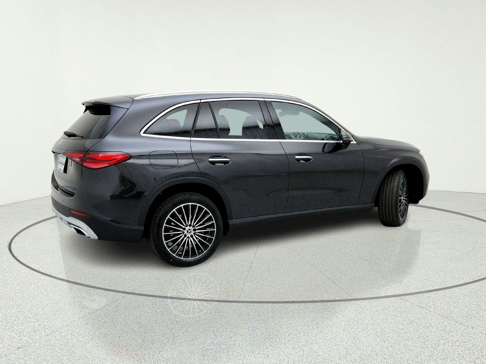 New 2026 Graphite Grey Metallic Mercedes-Benz GLC 300 SUV image 8