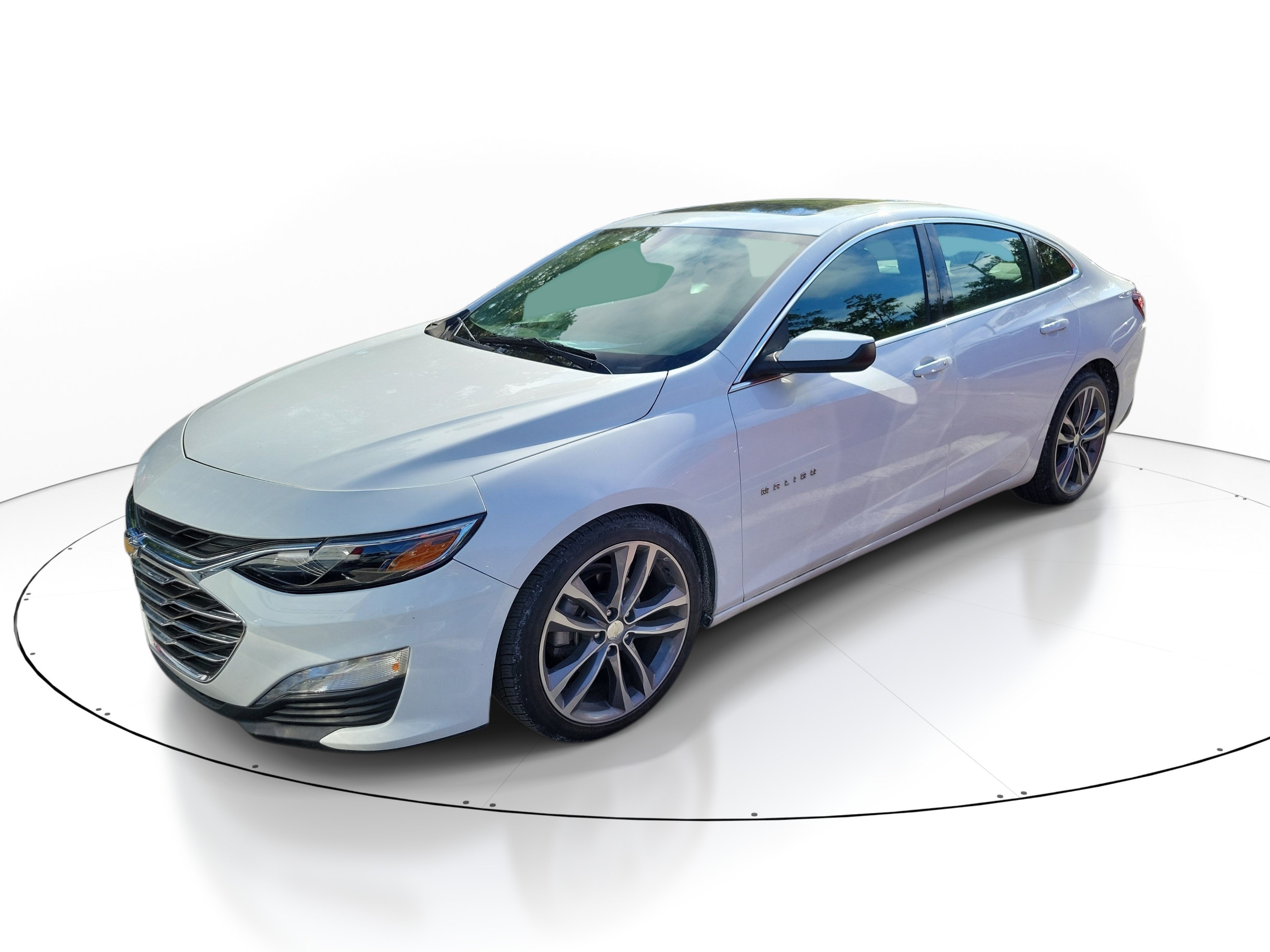 Used 2021 Summit White Chevrolet LT image 1