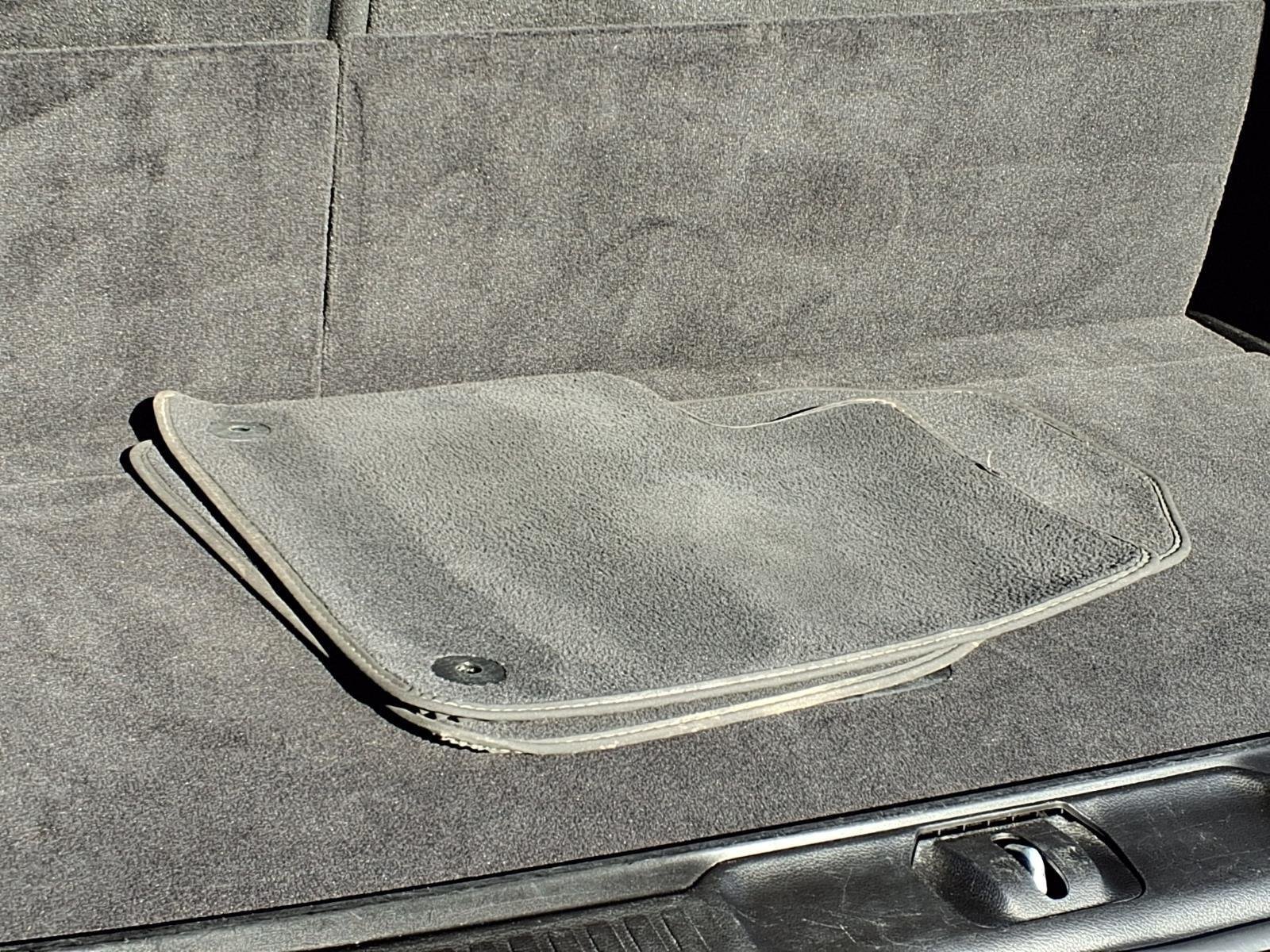 Used 2024 Baltic Gray Metallic Clearcoat Jeep Series III image 33