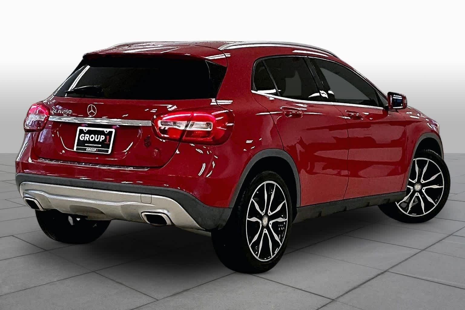 Used 2015 Jupiter Red Mercedes-Benz GLA 250 image 12