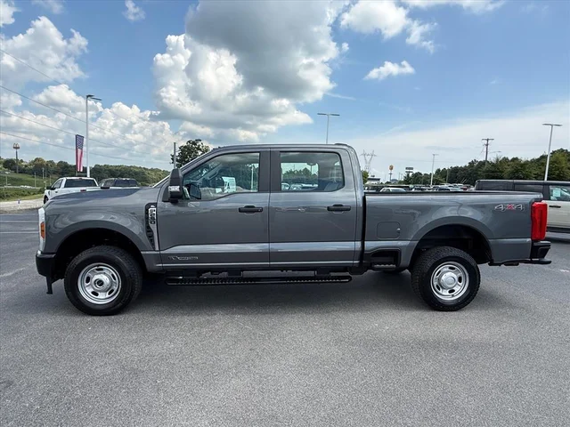 Pre-Owned 2026 Ford F-250 XL 4WD 4 Door Crew Cab