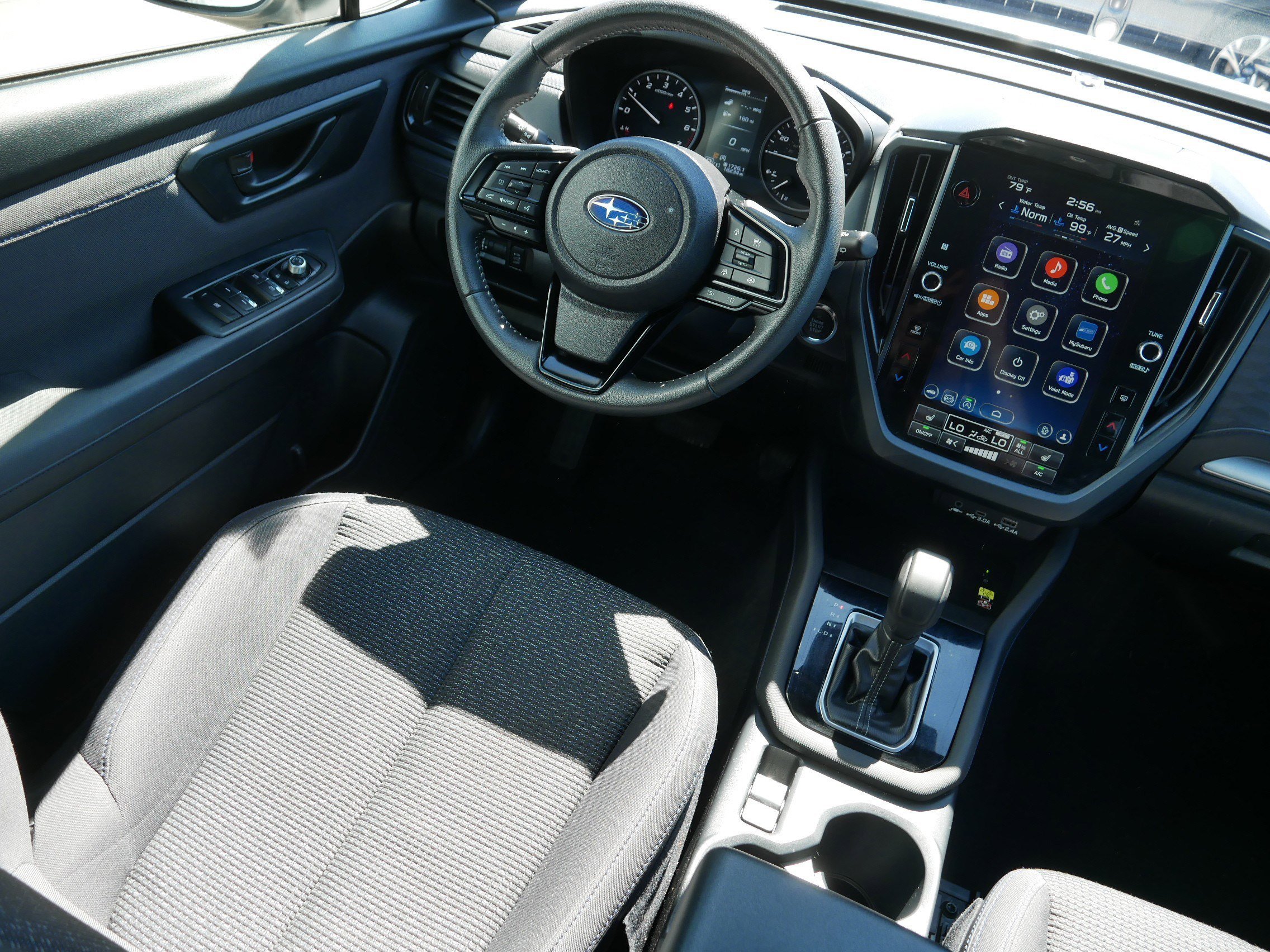 Used 2025 Crystal White Pearl Subaru Premium image 9