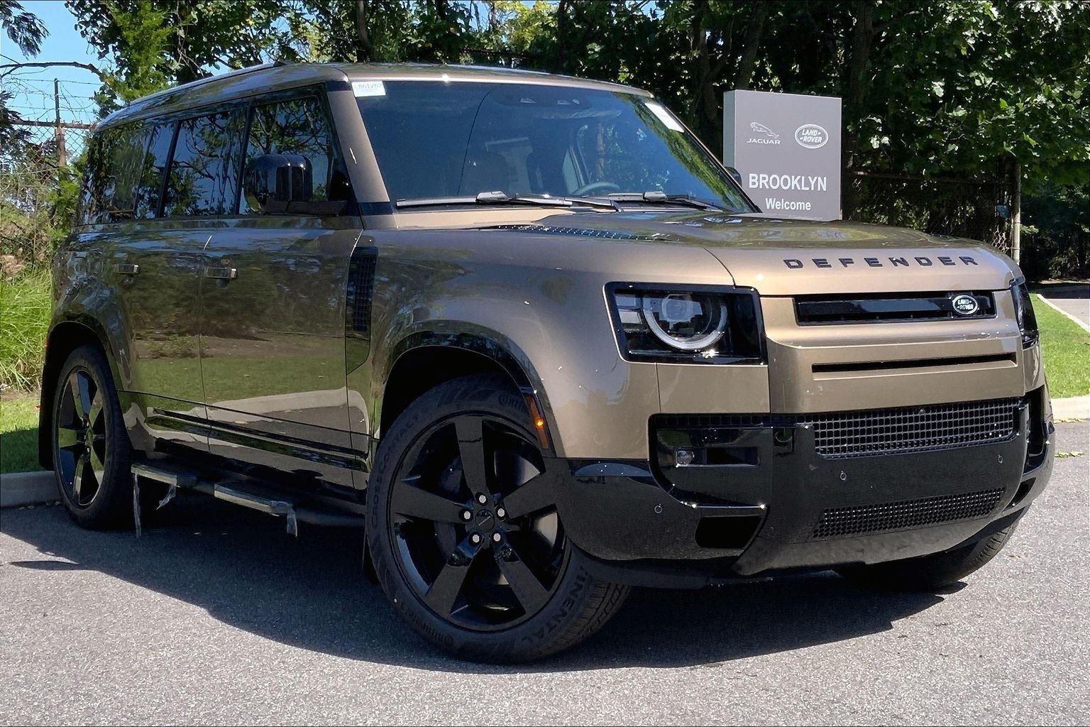 New 2026 Gondwana Stone Land Rover X-Dynamic SE image 2