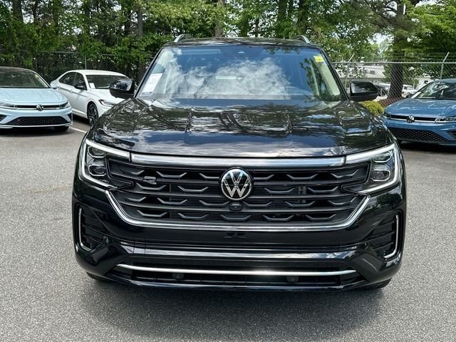 New 2026 Deep Black Pearl Volkswagen 2.0T SEL Premium R-Line image 2