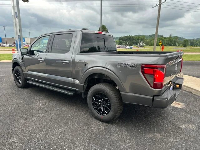 New 2026 Carbonized Gray Metallic Ford XLT image 5